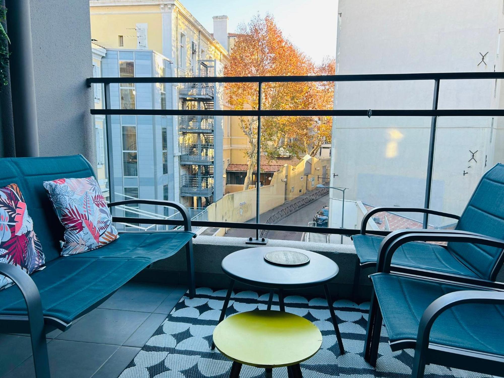 Le 13Or - Appartement De Charme En Plein Centre Ville Avec Parking Et Jolie Terrasse - Panier Joliette Vieux Port Marseille Kültér fotó